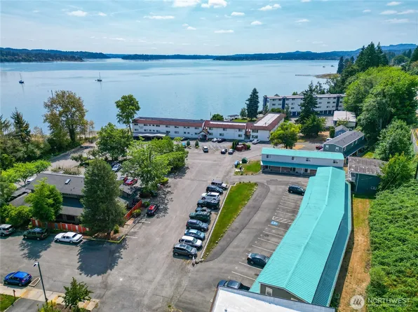8755 Shore Place NW, Silverdale, WA 98383