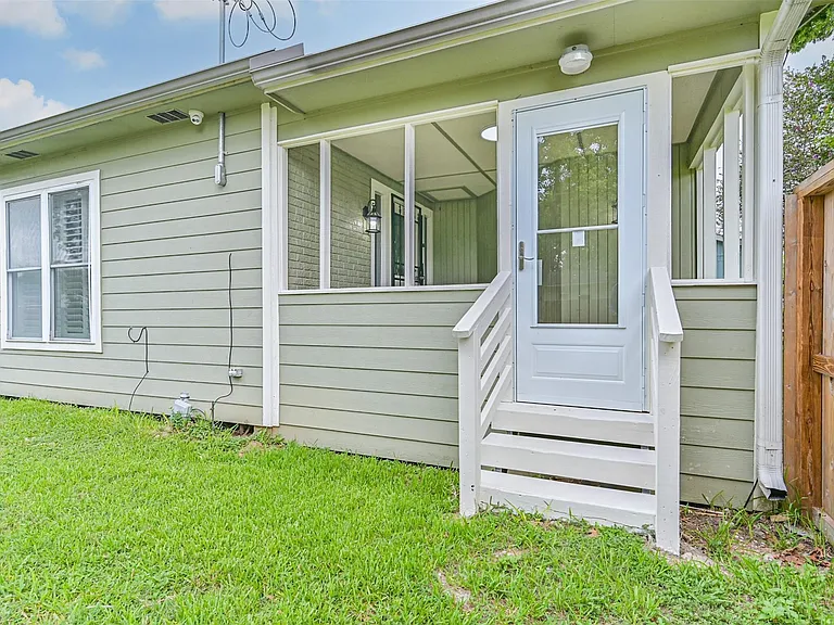 5220 Krueger Dr — Photo 19