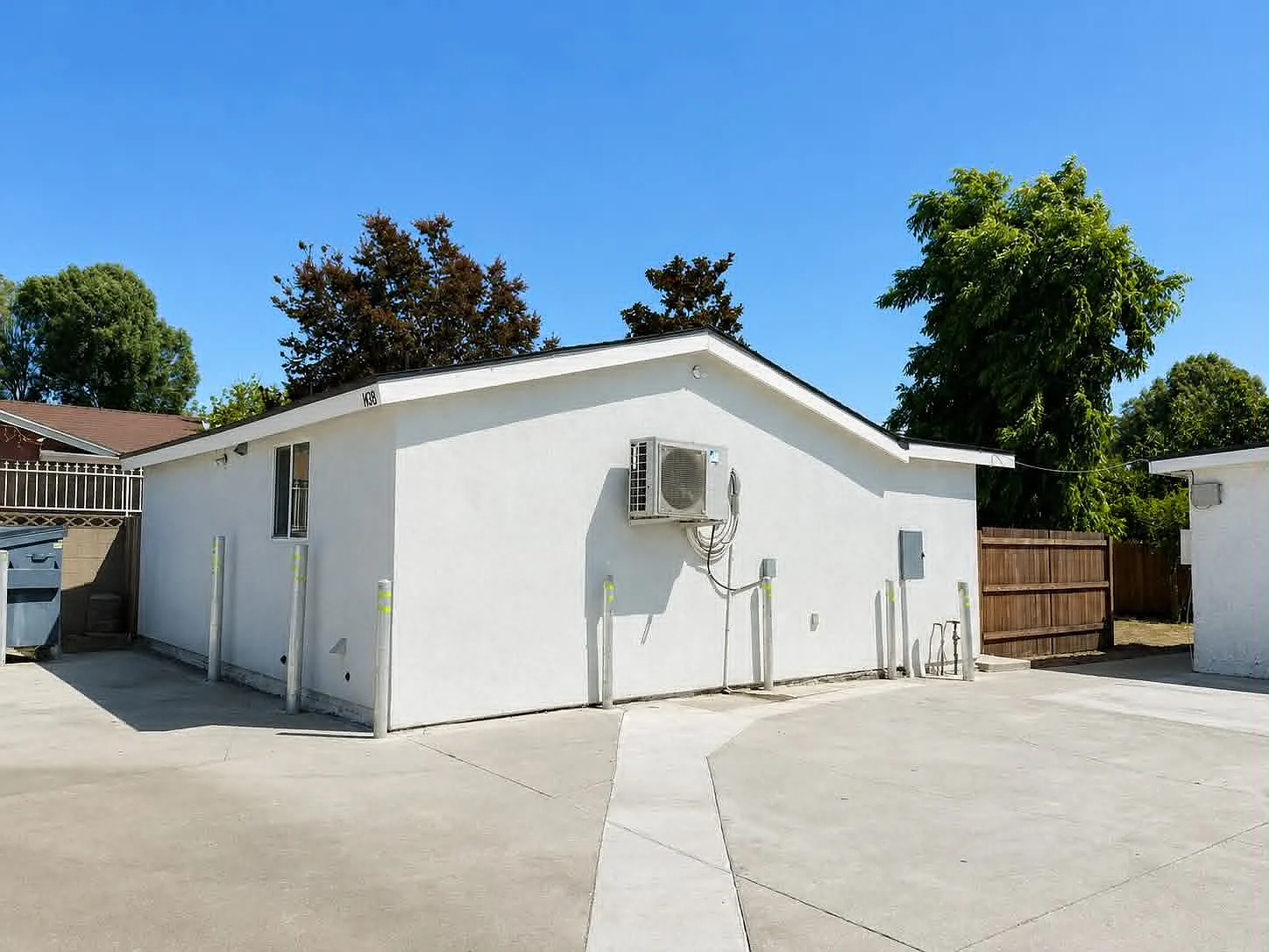 2 bed, 630 sqft, $2,100 — Photo 4