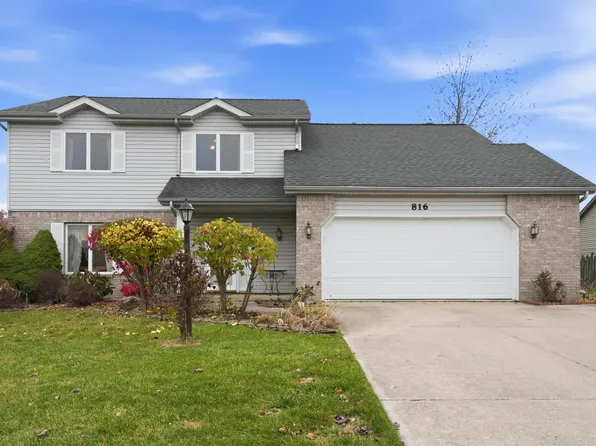 816 Yellow Lake Dr, Fort Wayne, IN 46804