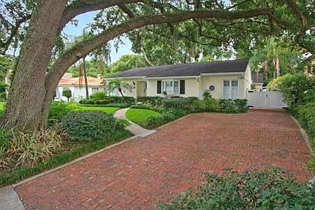 1st image of 704 Alba Dr