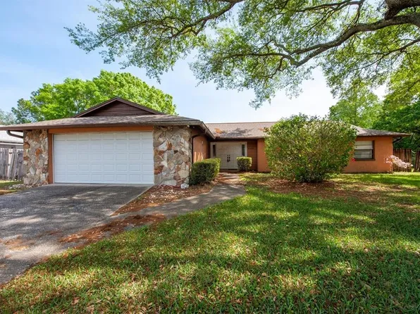 14805 Millstream Way, Tampa, FL 33613