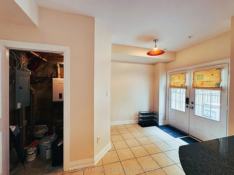 32 Glendora Ave — Photo 16