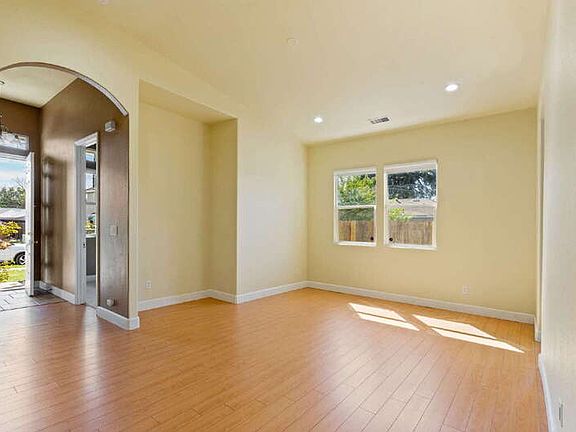 5th image of 2621 Mysin Way