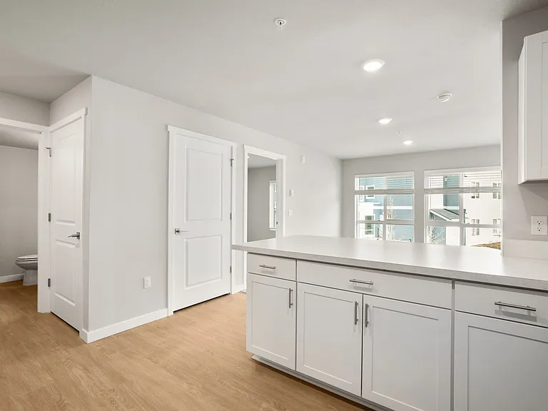 The Landing at Harbor Pointe — Photo 42