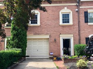 4715 Bayard St, Pittsburgh, PA 15213