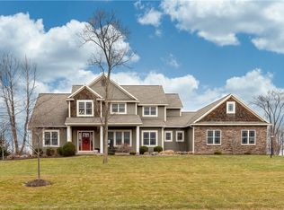 7736 Spike Horn Path, Baldwinsville, NY