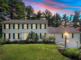 4 Inwood Ln, Andover, MA 01810