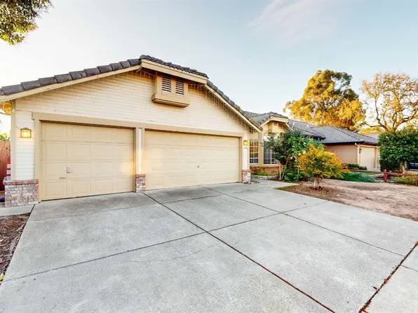 1233 Trombetta Street, Santa Rosa, CA 95407