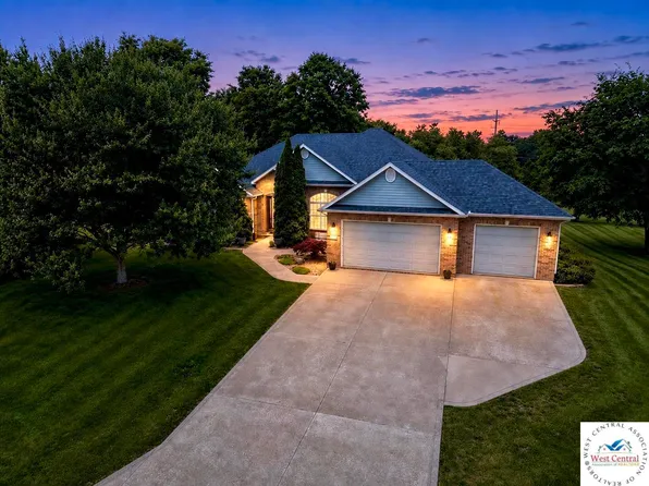 2515 James Ln, Sedalia, MO 65301
