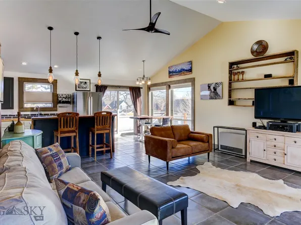 317 1/2 S East St, Livingston, MT 59047