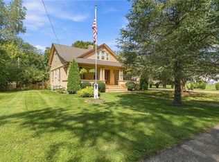 12 Maple Ct, Ashaway, RI 02804
