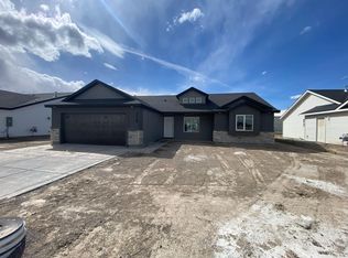 2608 Glacier Way, Burley, ID 83318