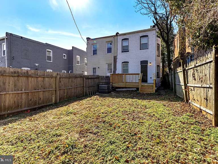 3324 Edmondson Ave — Photo 33