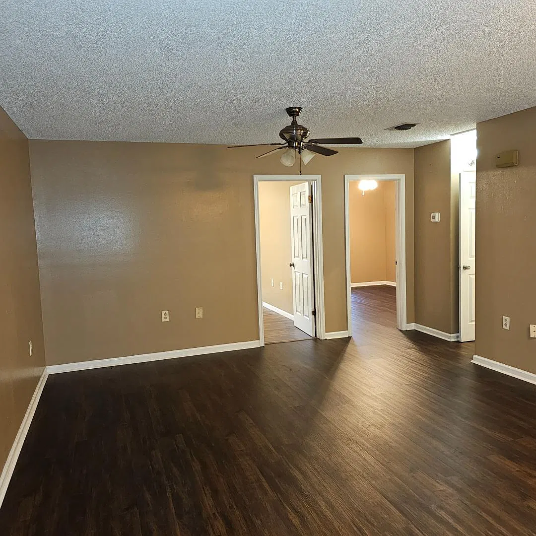 1013 A Talbot Avenue — Photo 3