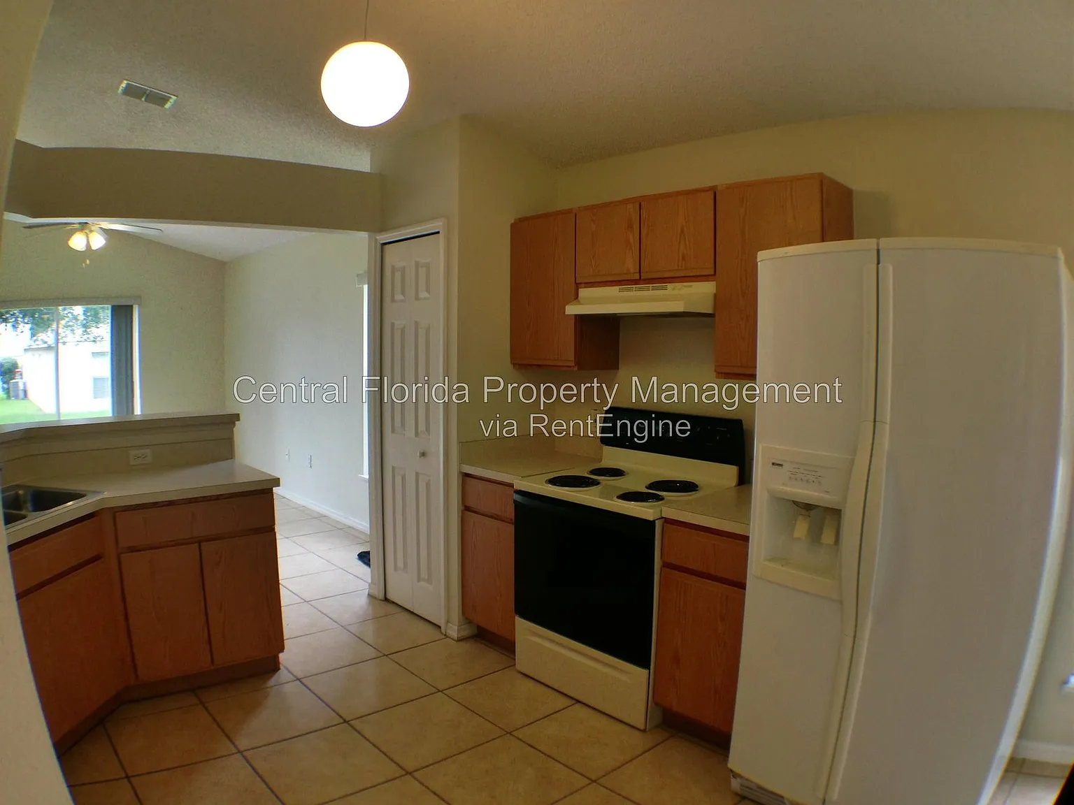 4 bed, 2.0 bath, 1815 sqft, $2,275 — Photo 3