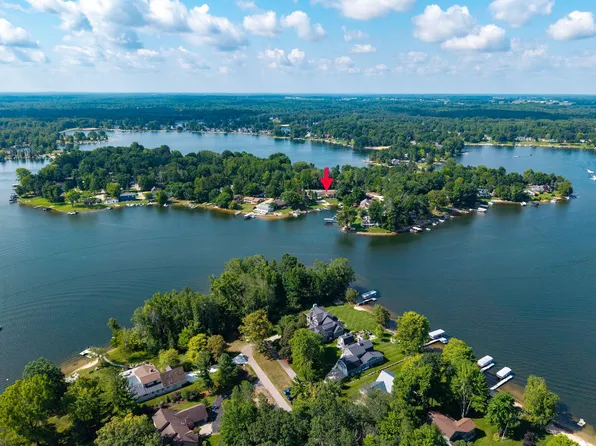 7788 W Royal Rd, Stanwood, MI 49346