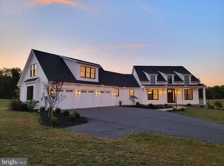 2 Peyton Dr, Carlisle, PA 17015