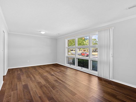 4th image of 3750 Sweetgum St. #3750