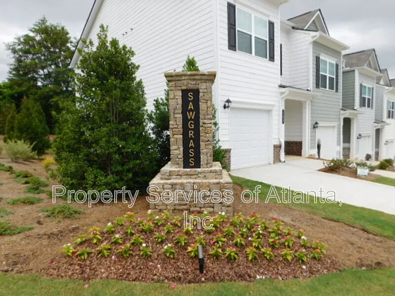 523 Ryan Ct — Photo 24