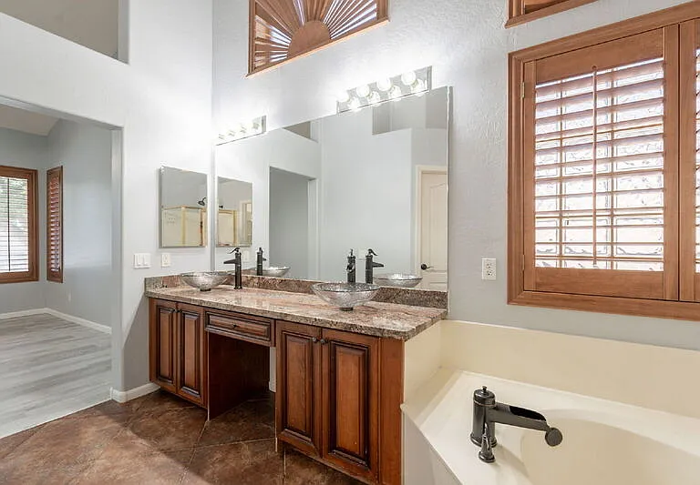 7167 W Abraham Ln — Photo 31