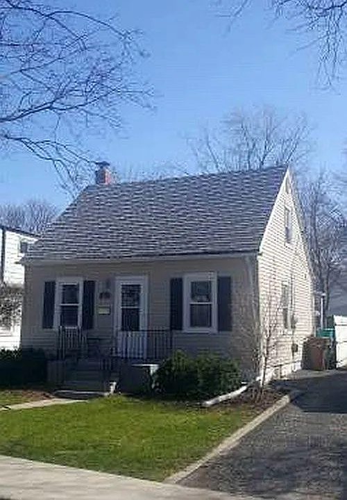 925 W Eula Ct