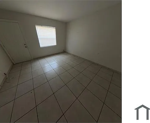 2 bed, 812 sqft, $1,299 — Photo 2