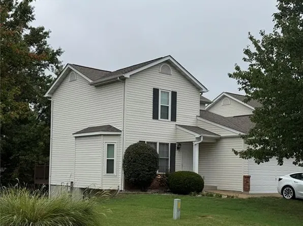 26 Deer Grove Dr, Saint Peters, MO 63376
