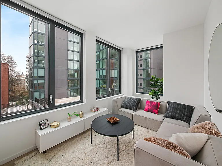 12 Halsey St #Penthouse 201 — Photo 1