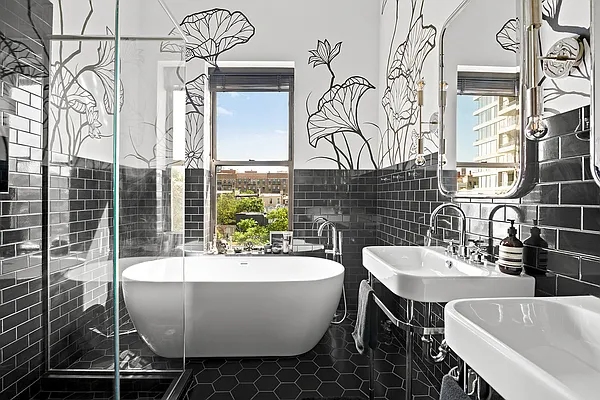 Sold by Corcoran | media 24