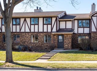 2918 Cimarron Trl, Madison, WI 53719