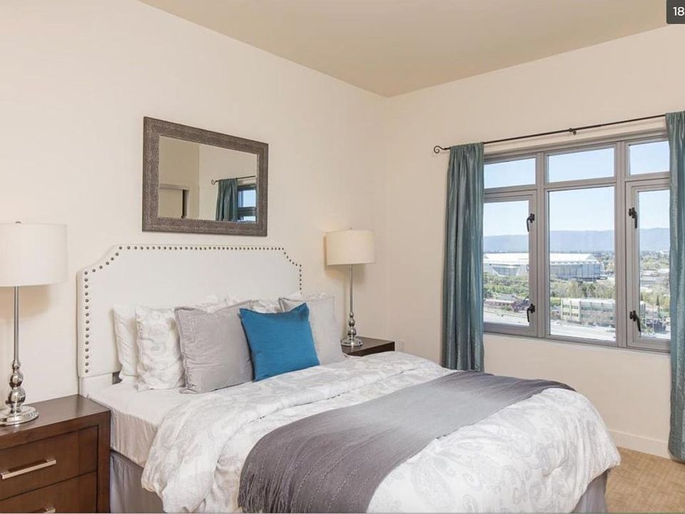 1st image of 175 W Saint James St Unit 1406