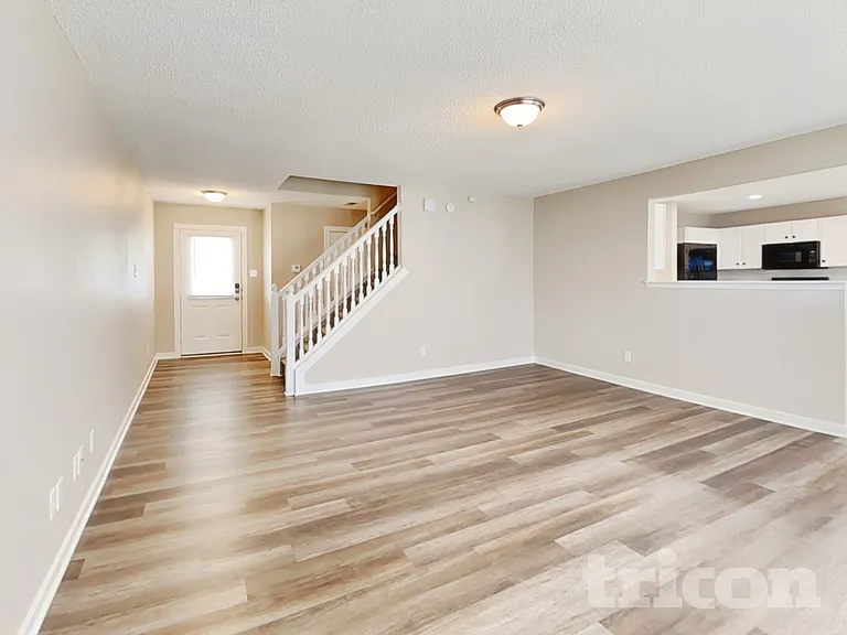 675 Country Gate Dr — Photo 3