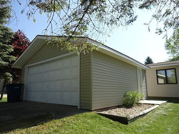 4th image of 2067 Middle Haven Dr