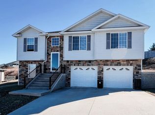 128 Creek View Dr, Saint Robert, MO 65584