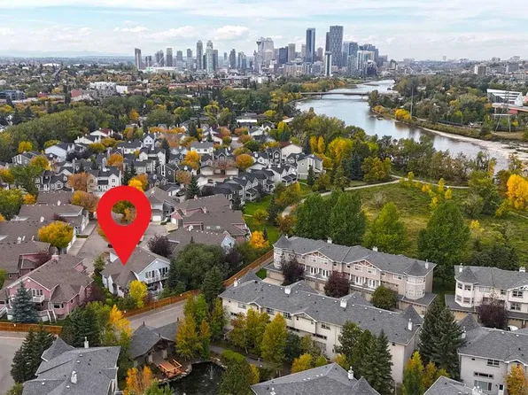44 W Inglewood Lndg SE, Calgary, AB T2G 5K5