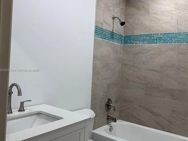 10532 SW 112th Ave — Photo 6