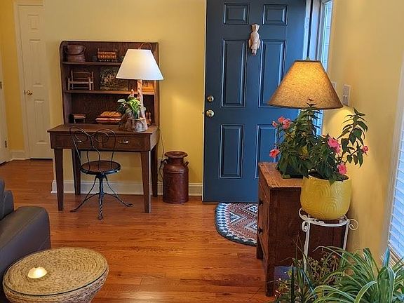 5th image of 19 Whispering Oaks Dr