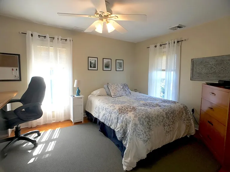 25 Briarwood Ave #B — Photo 12
