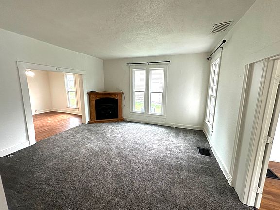 2nd image of 3016 Lafayette St