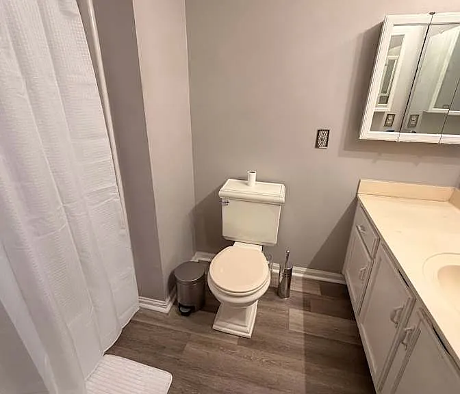 917 Tavistock Pl — Photo 19