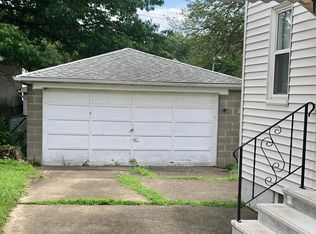 1164 Lindsay Ave, Akron, OH 44306