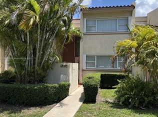 14327 Kendale Lakes Cir, Miami, FL 33183