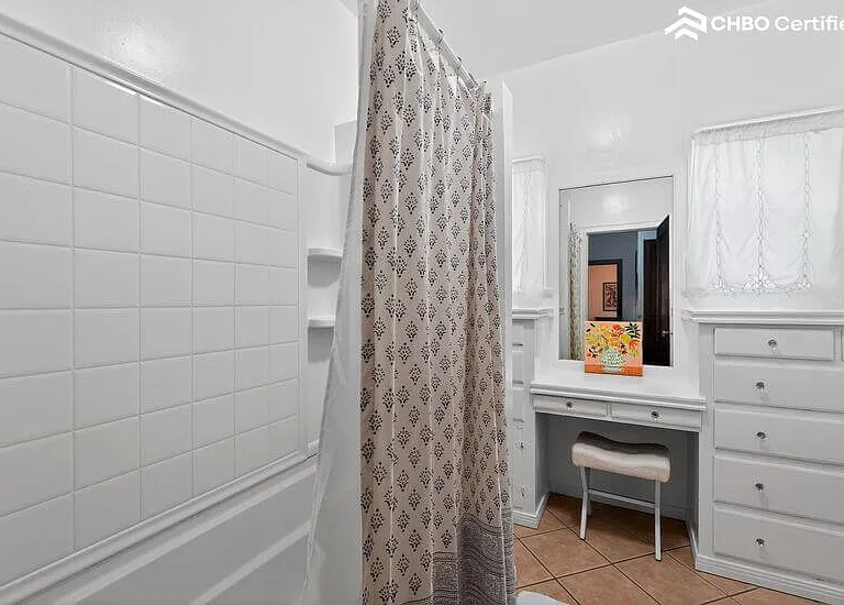 24 N Buena Vista St — Photo 21