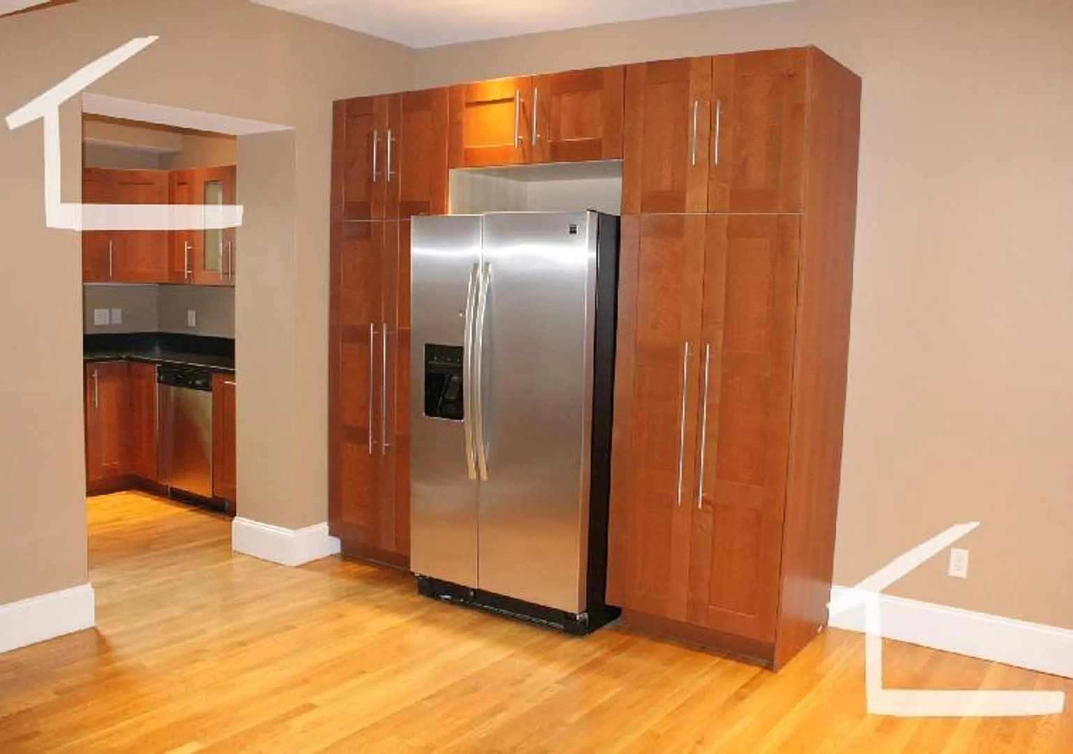 Don't miss out........ 4 bed 2 bath in Brookline! — Photo 2