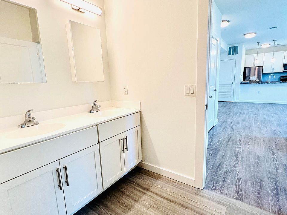 1st image of 61 Virginia Ave #303