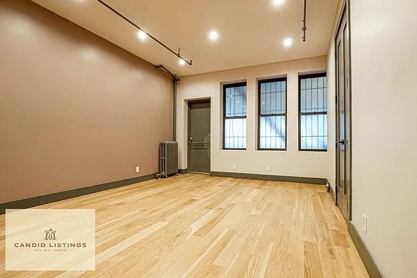 Rented by Candid Listings LLC | media 31