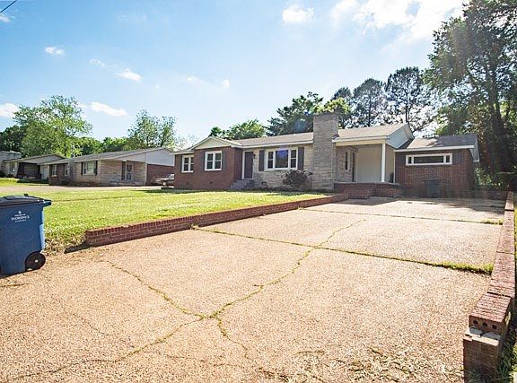 4th image of 2167 McBurney Dr
