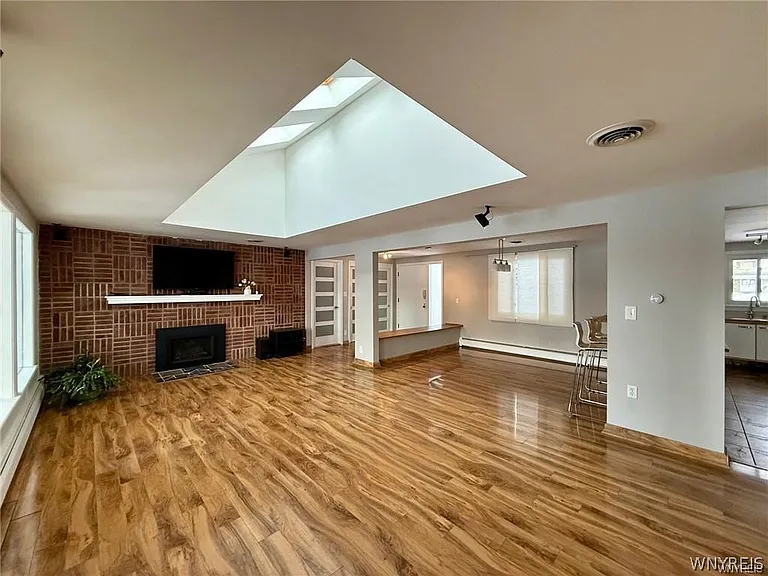 5125 Forest Rd — Photo 9