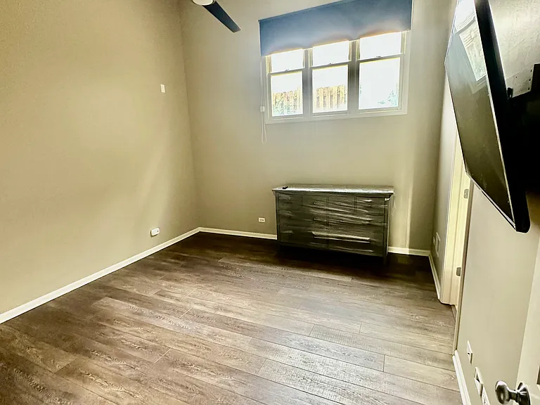 1761 W Morse Ave #GS — Photo 8